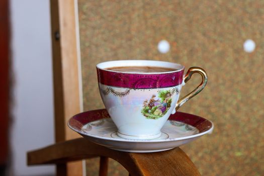 Safe Moving Tips for Your Vintage Tea Cups: A Collector's Guide